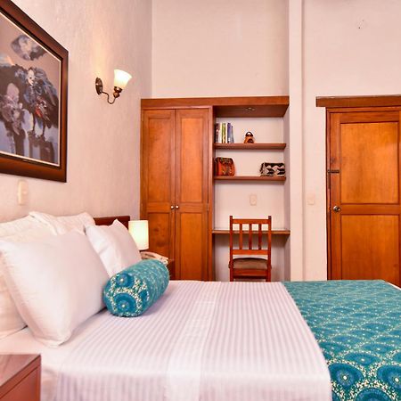 La Campana Hotel Boutique Medellin Exterior photo