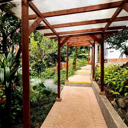 La Campana Hotel Boutique Medellin Exterior photo