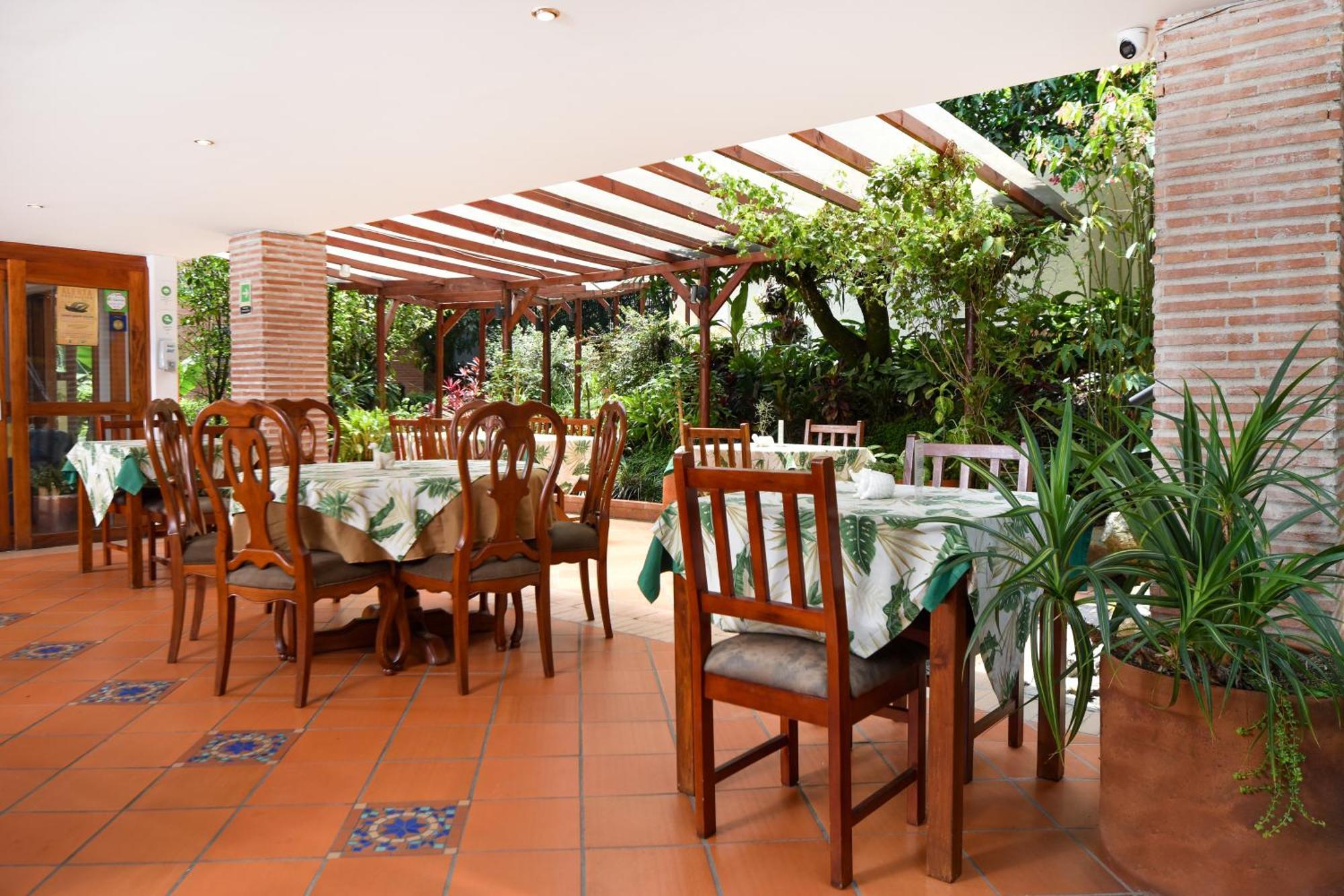 La Campana Hotel Boutique Medellin Exterior photo
