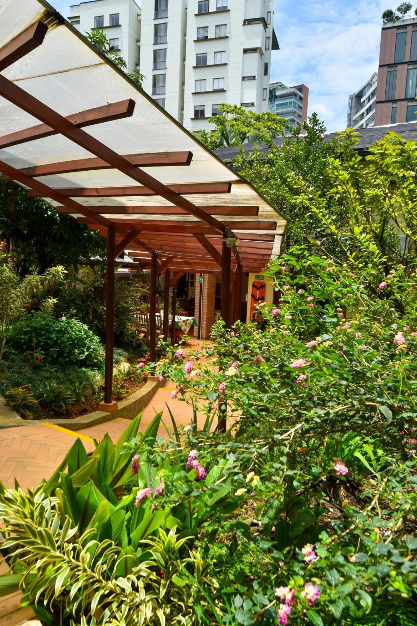La Campana Hotel Boutique Medellin Exterior photo