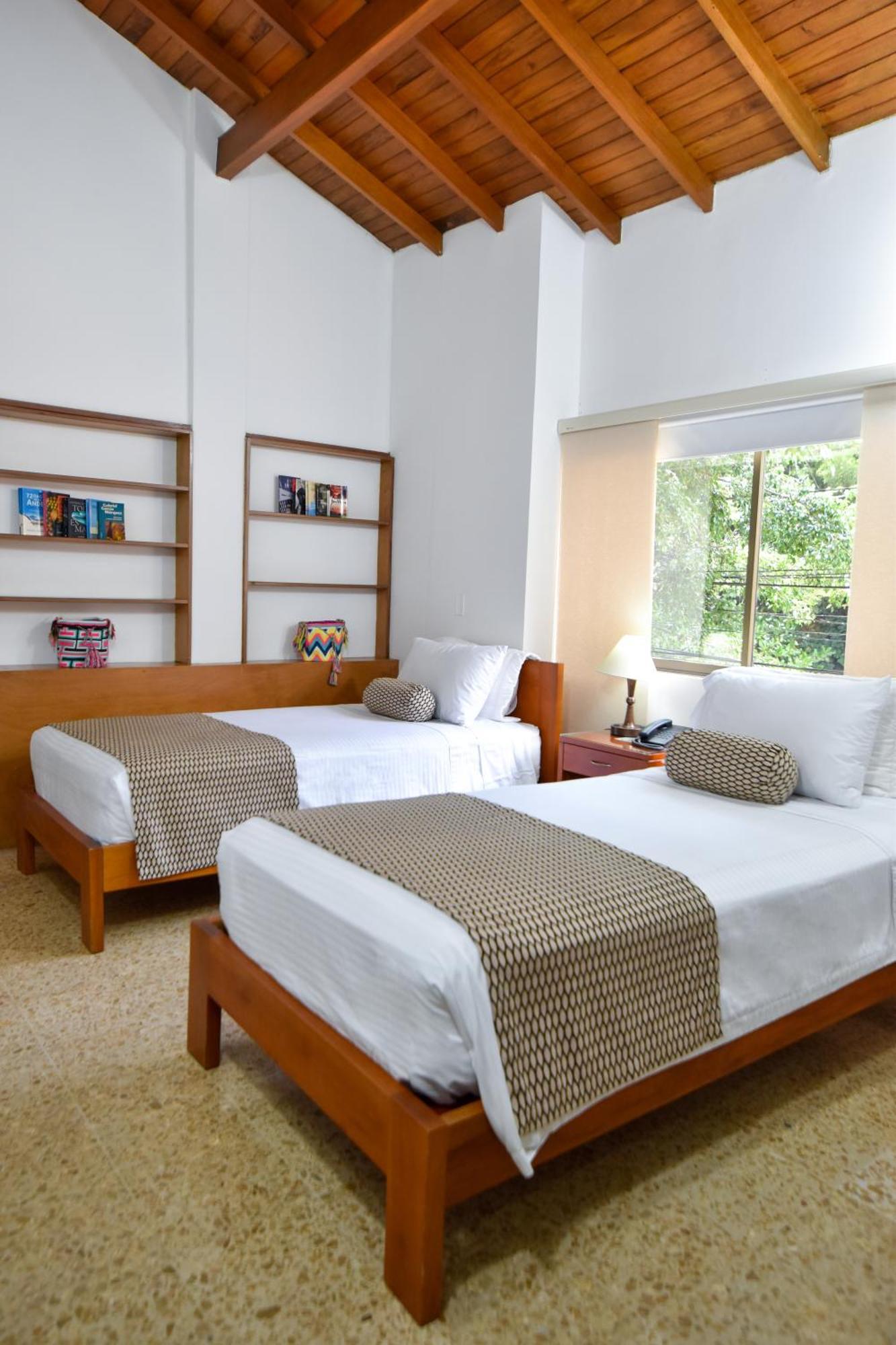 La Campana Hotel Boutique Medellin Exterior photo