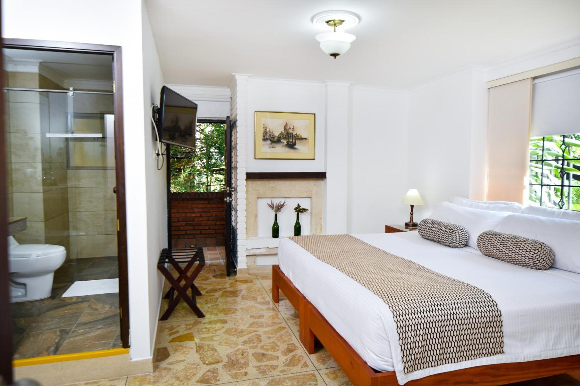 La Campana Hotel Boutique Medellin Exterior photo